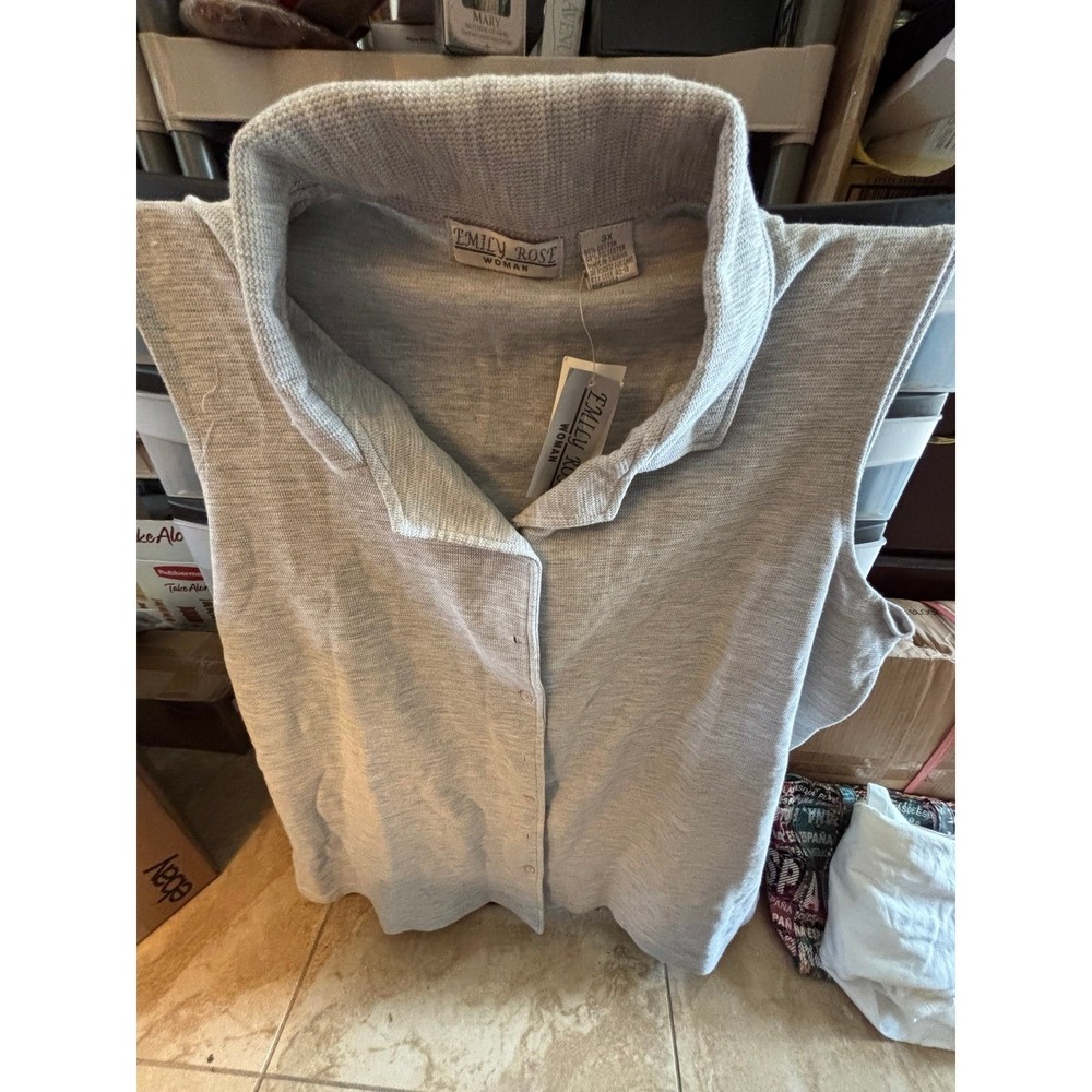 Woman's 3XL Emily Rose short sleeveless top gray
